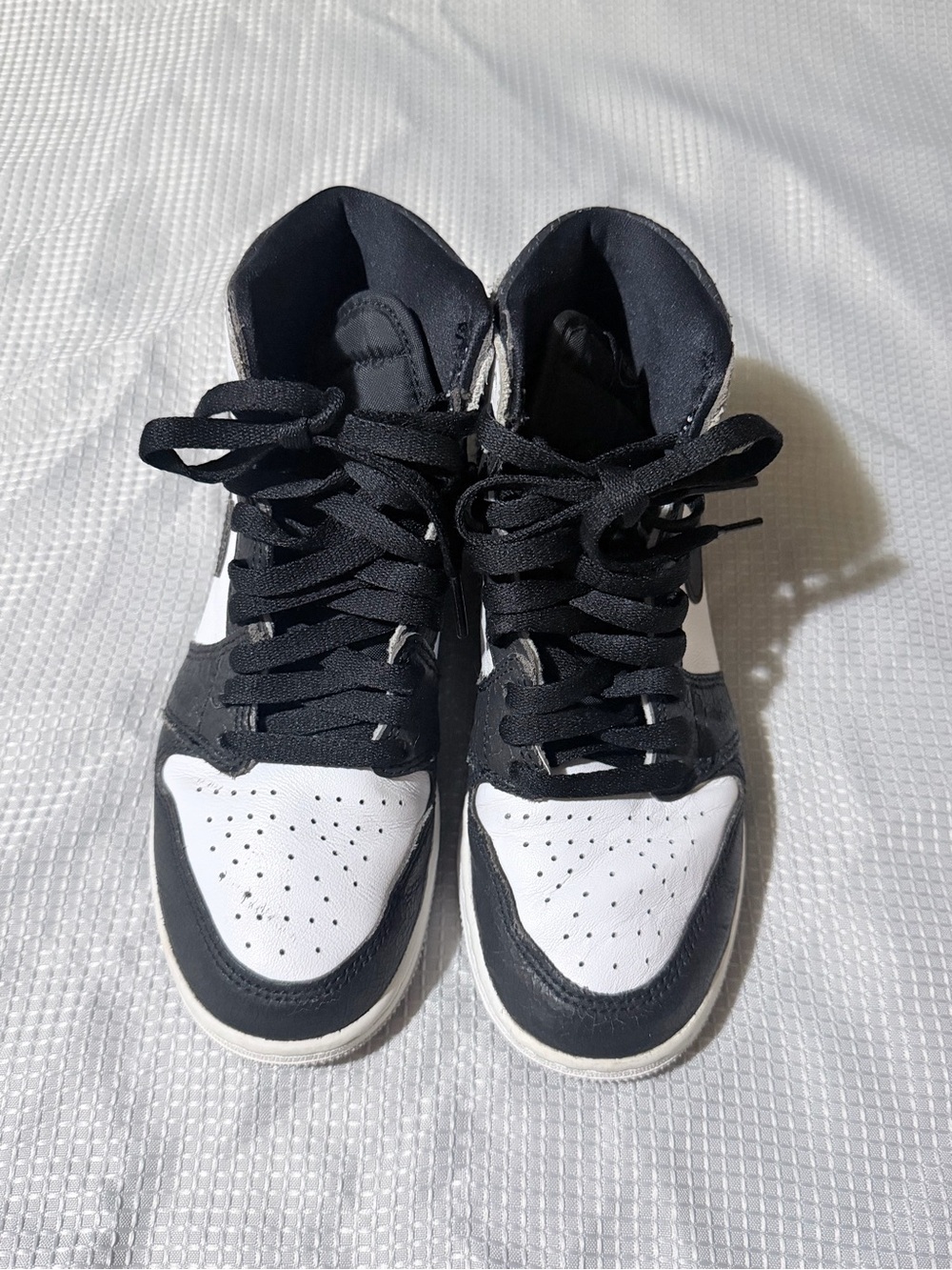 Nike Black and White Kids High-Top Sneakers - Picture 2 of 10